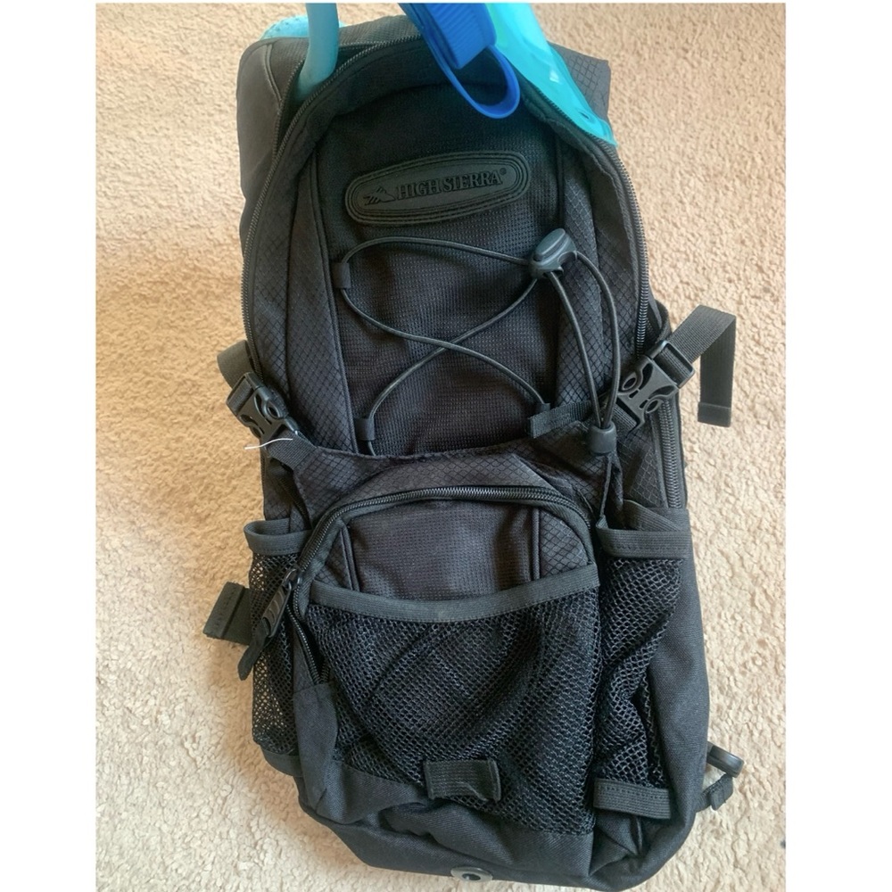 High Sierra hydra pack